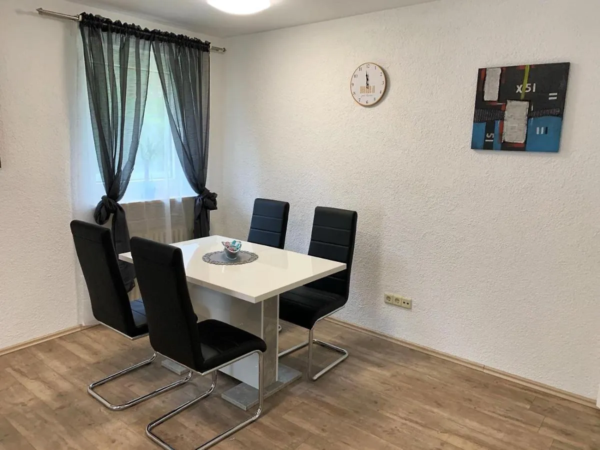 Апартаменты Ferienwohnung Familie Schott Швайг-бай-Нюрнберг